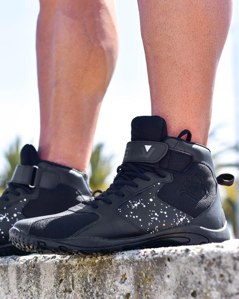 Workout shoes discount store high tops